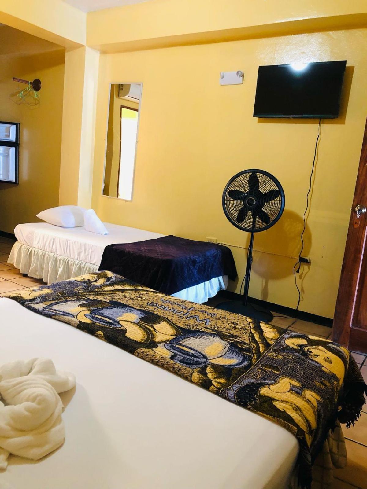 דאנגריגה Chaleanor Hotel מראה חיצוני תמונה